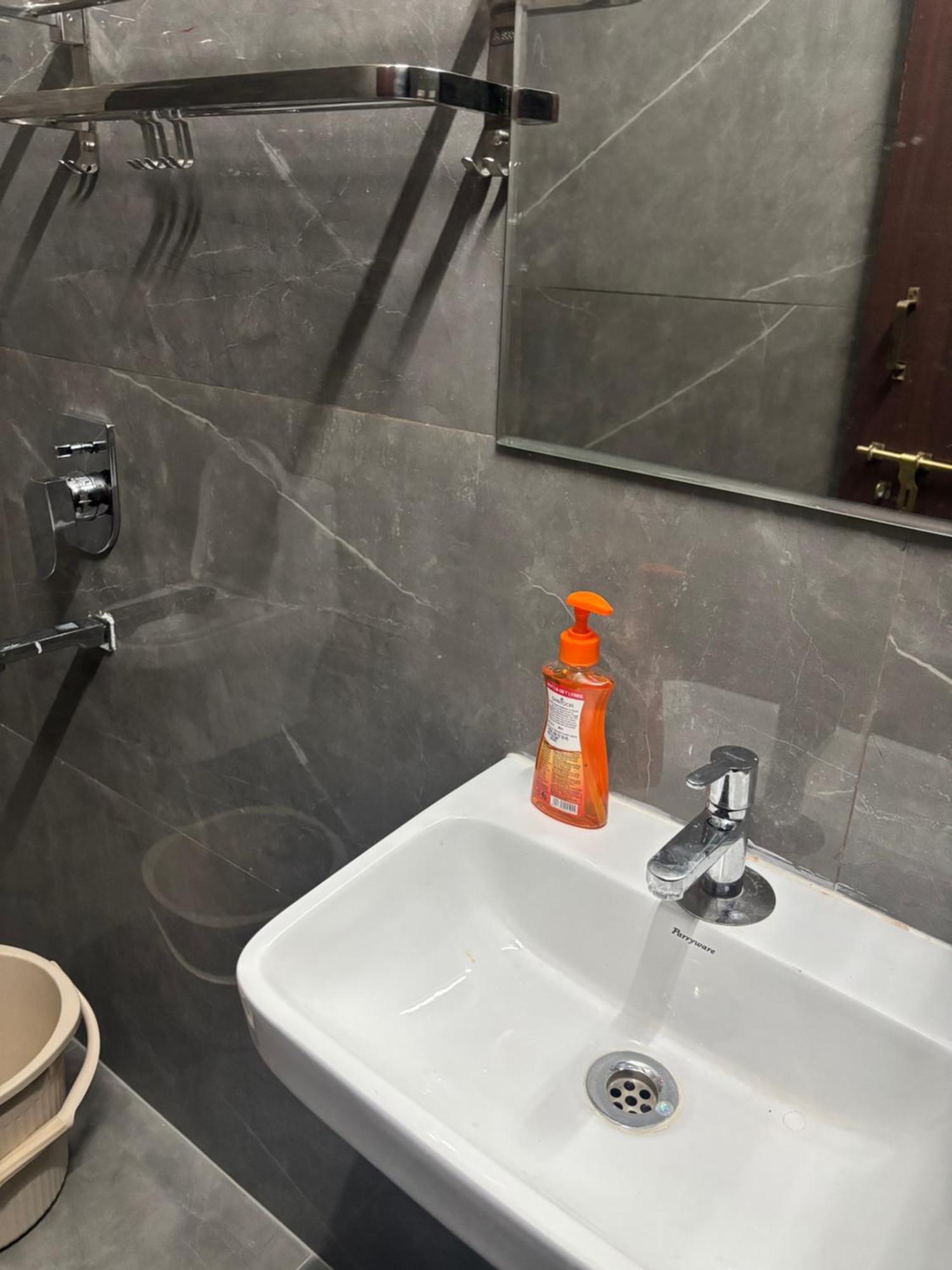 Nest Inn Homestay Tirupati Eksteriør billede
