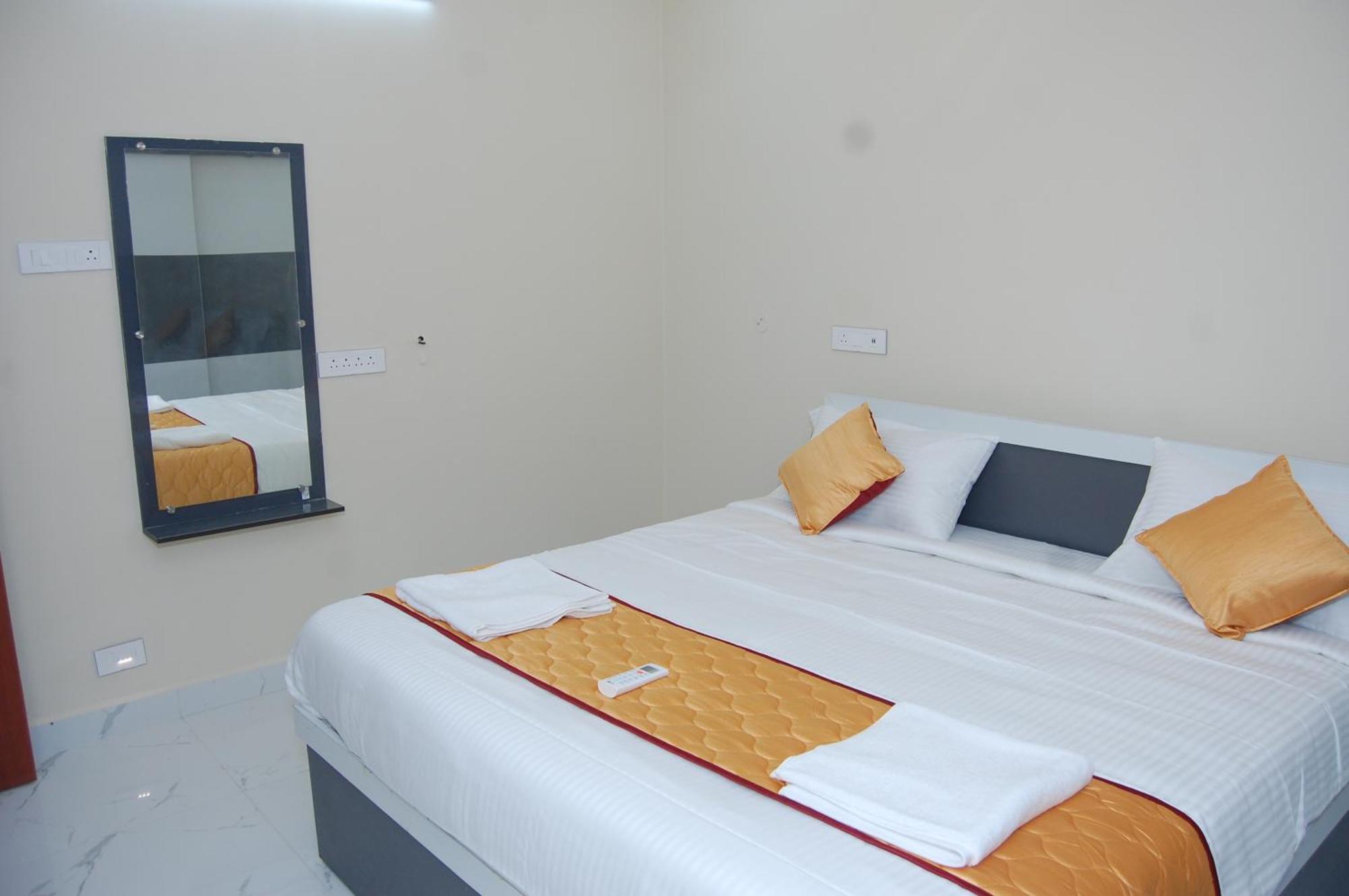 Nest Inn Homestay Tirupati Eksteriør billede
